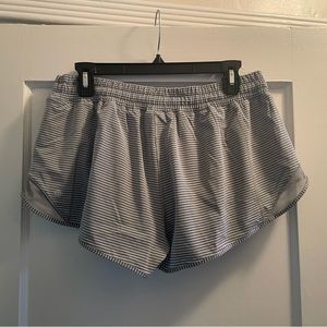 Lululemon Hotty Hot Short
